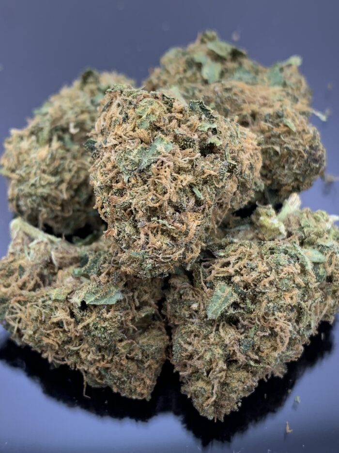 GOLDEN APPLE (Sativa) Buy 1 oz get 1/2 oz free 39 1/2 oz, $59 oz