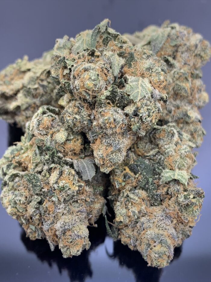 APPLE MUFFINZ (HYBRID) Buy 1 oz get 1/2 oz free ~ $69 1/2 oz $99 oz